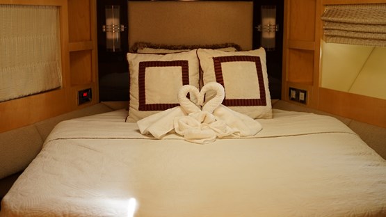 Lagoona Majesty 56ft | AED 1150/ Hour